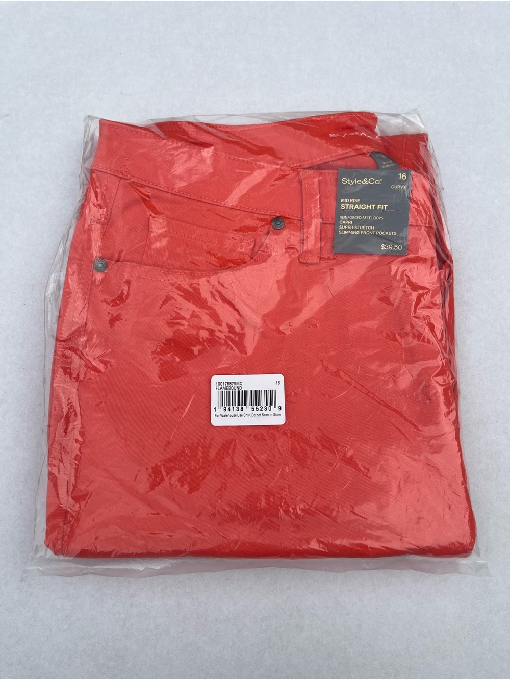 Style & Co Curvy Straight Fit Capri Pants Size 16 Flamebound Red NWT SEALED
